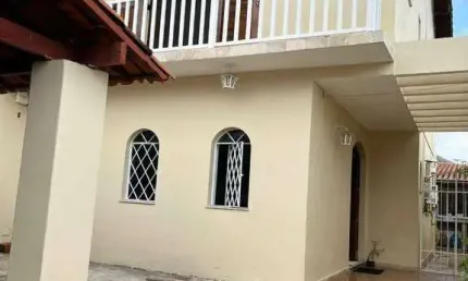 Casa com 3 dormitórios à venda, 155 m² por R$ 900.000,00 - Vila Lavínia - Mogi das Cruzes/SP