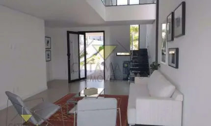 Casa com 3 dormitórios à venda, 260 m² por R$ 2.350.000,00 - Fazenda Rodeio - Mogi das Cruzes/SP