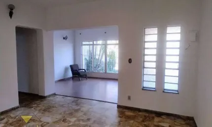 Casa com 4 dormitórios para alugar, 300 m² por R$ 4.000,00/mês - Centro - Mogi das Cruzes/SP