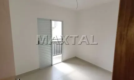 Apartamento no bairro Parada Inglesa, 2 quartos, 1 com terraço, sala, cozinha e banheiro.