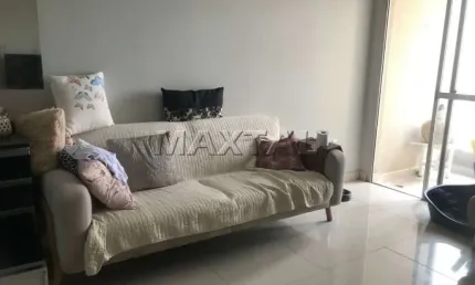 Apartamento para alugar, com 3 dormitórios, 1 suíte, 2 banheiros, sala, cozinha e 1 vaga de garagem.