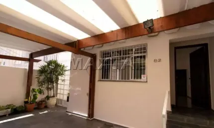 Sobrado à venda de 190m², 4 dormitórios, 2 suítes, 4 banheiros, 2 vagas em santana.