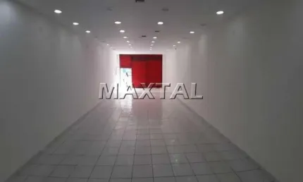 Loja para locação de 125m², com 2 banheiros, na Voluntários da Pátria, Santana.