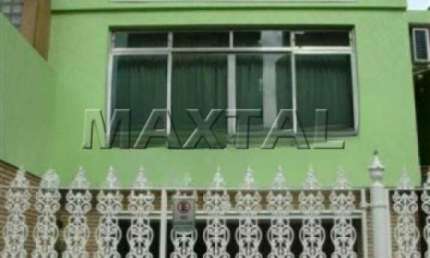 Sobrado para Locação de 290m², 3 dormitórios, 1 suíte, 3 banheiros, 5 vagas em Santana.