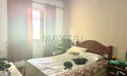 Casa à venda em Santa Terezinha na Rua Santo Egídio, com 3 dormitórios, sendo 1 suíte e com 1 vaga.