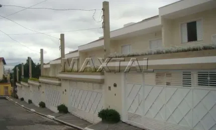 Sobrado à venda com 2 suítes, 2 vagas e churrasqueira. vila nova mazzei, próximo a imbiras.