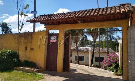 Vende-se chácara na Serra da Cantareira, próximo do Portal divisa com Mairiporã.