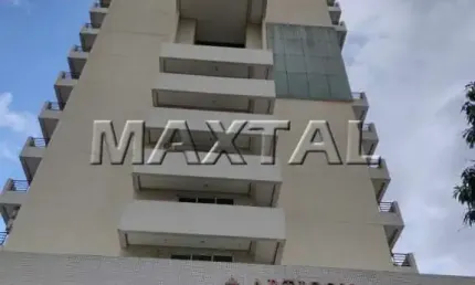 Salas comerciais à venda, com 4 vagas, próximo ao metrô santana, com renda.