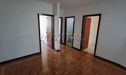 Apartamento em santana, 70m², com 2 dormitórios, sala, cozinha e 2 banheiros.