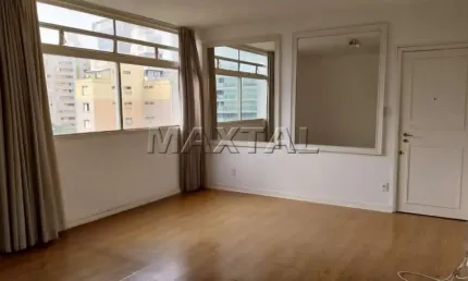 Apartamento à venda na Rua Oscar Freire, 92 m². 2 quartos, 1 vaga, ao lado metrô Oscar Freire.