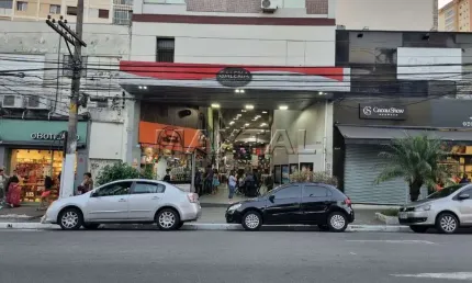 Loja Comercial em ótimo ponto de Santana com Banheiro dentro da Galeria com renda