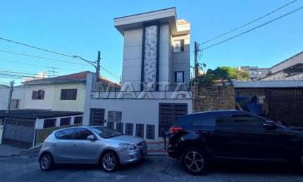 Apartamento seminovo à venda no Jardim São Paulo, com 1 dormitório, sala, cozinha e banheiro.