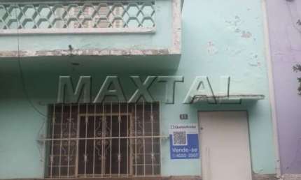 Casa à venda no Bairro do Bom Retiro, com três quartos, um banheiro eDependência de Empregada.