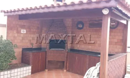 Apartamento na zona norte com 74m², 3 dormitórios, 1 suíte, sala, cozinha e 2 vagas.
