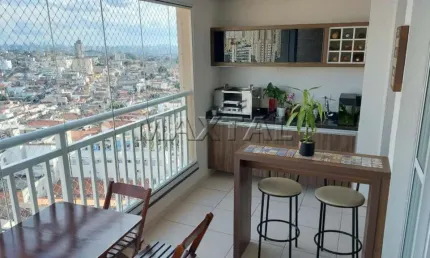 Apartamento seminovo à venda, com 3 dormitórios, sendo 1 suíte, varanda gourmet e 2 vagas.