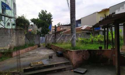 Terreno amplo com uma área total de 2.112 m² com uma área verde, na Avenida Imirim.