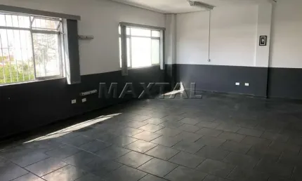 Sala comercial na região de santa teresinha com 72m², com 2 salas e 1 banheiros.