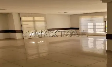Apartamento, 170m², Vende em Santana com 4 dormitórios, sendo 3 suítes, 3 vagas, Condomínio Clube.