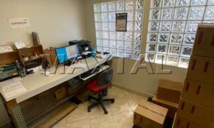 Sobrado à venda de 80m² em Santana com recepção, 4 salas e 2 banheiros - Santana.