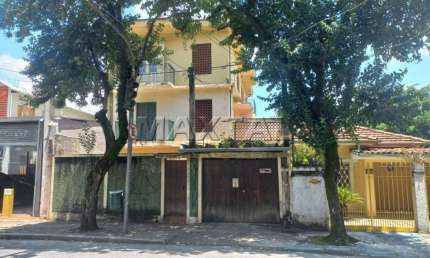 Prédio Residencial 3 andares Mandaqui Augusto Tolle. Prédio todo atrás do Hospital Mandaqui