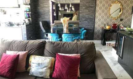 Apartamento à venda de 90m², com 2 dormitórios, 1 suíte e 2 vagas, na Santa Teresinha.