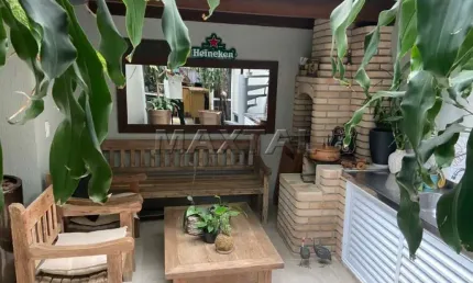 Casa com 3 Dormitorios , 3 Banheiros  e Edícula na Regiao do Bom Retiro