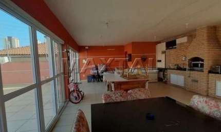 Sobrado para locação no bairro do Limão de 260m², com 3 dormitórios, 1 suíte  e 2 vagas.