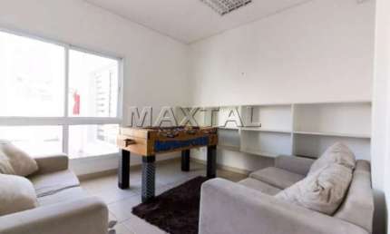 Apartamento à venda em Santana,  com 2 dormitórios, 1 suíte, sala ampliada e 2 vagas.