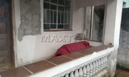 Sobrado no Mandaquí. Com 3 dormitórios, sala, cozinha, 2 vagas amplas e quintal.