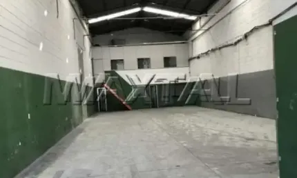 Vende-se galpão Comercial com 500m² na região da Casa Verde, com 3 salas e 2 banheiros