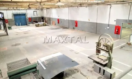 Galpão à venda na Santa Cecília com 2000 m², com  Pátio com 1600m², mezanino com 400m²