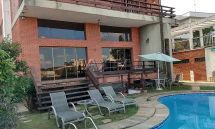 Sobrado 794m²  no Jardim São Bento. com piscina, 4 dormitórios, 4 suítes, e 6 vagas de garagem.