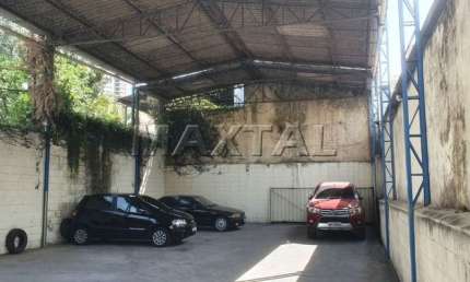 Locação de Galpão com 543 m² no Bairro de Santana, Próximo ao Metrô e amplo comércio