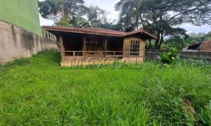 Casa à venda no Horto Florestal, Pré Fabricada com 750 metros de terreno, em rua sem saída.