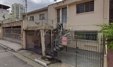 Sobrado para venda com de 3 dormitórios e 2 vagas, no bairro de santa terezinha.