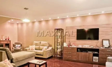 Sobrado de 280 m² , no Jardim França, 3 dormitórios, 3 suítes, 6 banheiros e 3 vagas.