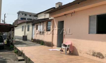 Terreno Residencial 600m² área total À venda na Vila Ede, 10 metros de frente de 60 metros de fundo.