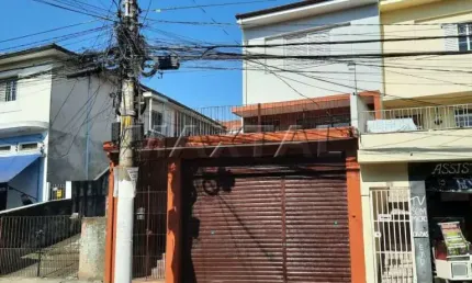 Casa Residencial ou Comercial na Vila Gustavo, 3 dormitórios, 1 suíte e 5 banheiros. 220  m².