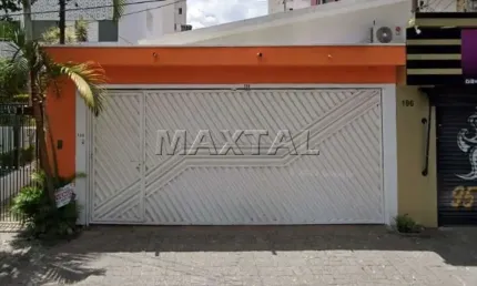 Casa a venda na Região do Tatuapé, com 3 dormitórios, suíte, 4 banheiros e 2 vagas