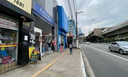 Salão Comercial com 186m² ao lado metro Santana,  Pé direito alto, Mezzanino