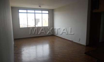 Apartamento 120m² no Bom Retiro à venda, 3 dormitórios, 2 banheiros e 1 vaga.