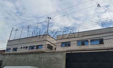 Galpão a venda na Casa Verde, 3600m², 4 salas, 6 banheiros e 10 vagas.