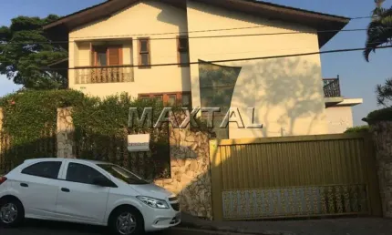 Sobrado à venda no Jardim França. Com 4 dormitórios sendo as 4 suítes, e 6 vagas.