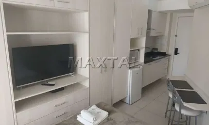 Studio com 20m², com móveis planejados, área de lazer completa próximo ao metrô Santana e Carandiru.