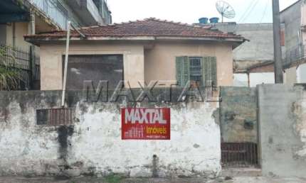 Terreno à Venda Vila Zilda, com 180 m², plano com casa antiga no local. Para demolir ou reformar.