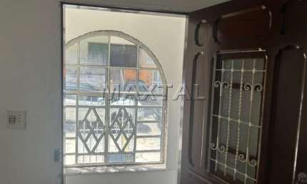 Casa Comercial de 248 m², em Santana. Com 10 salas, 3 banheiros e 6 vagas de garagem.