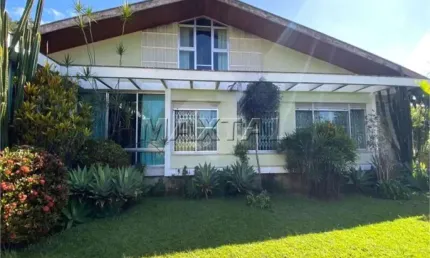 Casa térrea à venda, de 4 dormitórios, 2 suítes , 5  banheiros, 4 vagas na Vila Albertina.