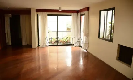 Apartamento com 3 dormitórios, 3 suítes, lavabo, 3 vagas de garagem, em Higienópolis.