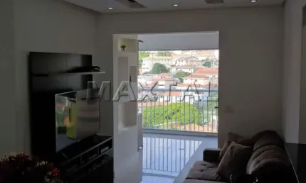 Apartamento de 2 dormitórios, churrasqueira na varanda e lazer completo, com 1 vaga.