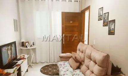 Confortável casa para venda de 38m² com 2 quartos , condomínio fechado na vila nova mazzei.